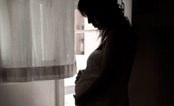 La niña fue violada por un vecino pero su embarazo recién se conoció cuando cursaba el sexto mes de gestación. (Foto de archivo)