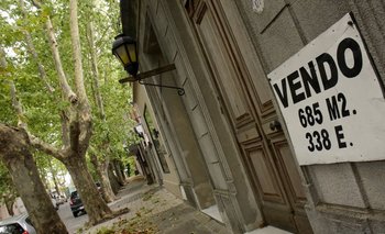 Con un salario promedio anual en Uruguay es posible comprar 2,9 metros cuadrados de un apartamento en un barrio céntrico de la Montevideo