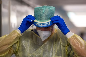 Investigadores alertan que que hubo "detalles pasados por alto" en la investigación sobre el origen de la pandemia