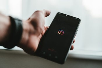 Instagram añade funciones para garantizar la seguridad de los usuarios.