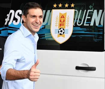 Diego Alonso ya llegó a Uruguay este 1° de enero para comenzar a trabajar de cara a los partidos de Eliminatorias de la selección uruguaya