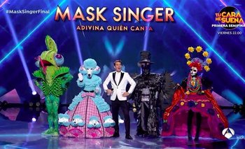 La versión de España, Mask Singer: adivina quién canta, la conduce Arturo Valls.