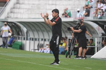 El Cacique Medina no atraviesa su mejor momento en Inter de Porto Alegre