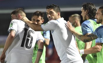 Uruguay celebra el gol de Luis Suárez