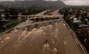 Las fuertes lluvias en California causaron desborde de ríos e inundaciones.