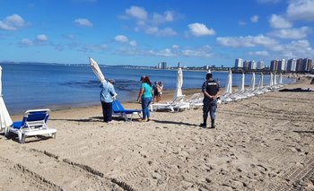 La Intendencia de Maldonado irá "todos los días" a las playas "tratar de evitar que se reserve lugar en la playa", dijo la directora de Medio Ambiente