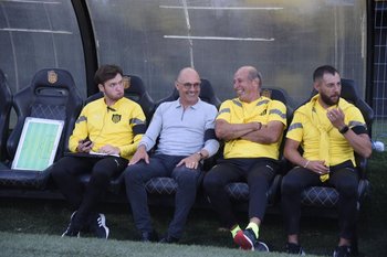 El cuerpo técnico de Peñarol