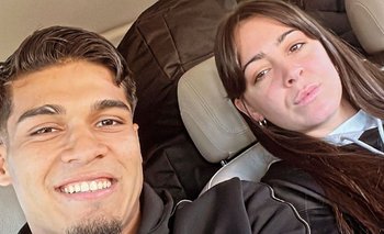 Matías Arezo y Camila Cedrés rumbo al aeropuerto