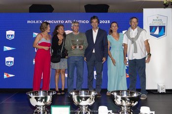 Entrega de premios a los ganadores de la Copa Rolex Circuito Atlántico Sur 2023