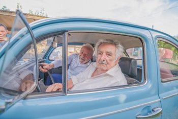 La foto que compartió Lula el miércoles tras su visita a Mujica