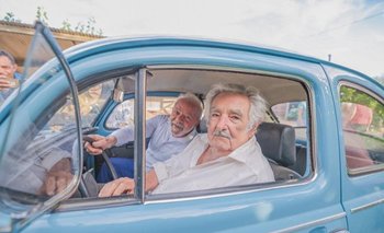 José Mujica llevó a Lula a pasear en su Fusca