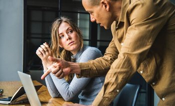 Algunas frases pueden ser decisivas a la hora de destruir una relación laboral