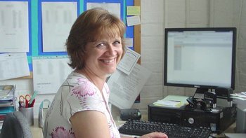 Diane Stewart trabajó en escuelas primarias en Cambridgeshire, Inglaterra.