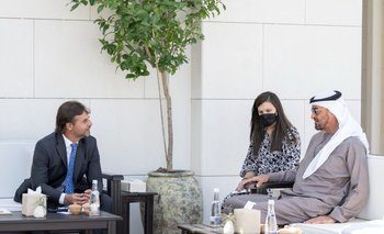 Luis Lacalle Pou reunido con Mohamed bin Zayed Al Nahyan