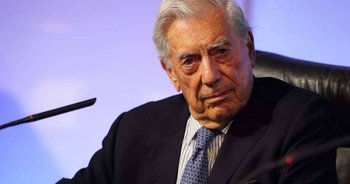Vargas Llosa recibirá la tradicional espada y el traje de académico a los 86 años