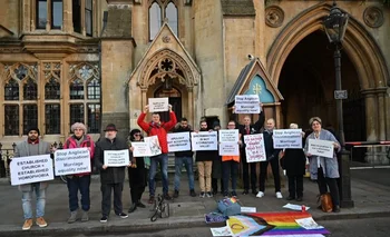 El debate se produjo en el marco de una creciente presión política sobre la iglesia anglicana