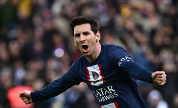 El festejo de Messi en el final del partido que le dio el triunfo a Paris Saint-Germain