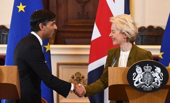 Después de meses de tensión y arduas negociaciones, Rishi Sunak, y Ursula von der Leyen proclamaron "un nuevo capítulo" en el vínculo entre Londres y la UE
