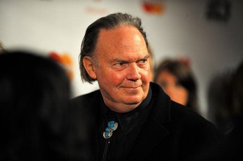 Neil Young se plantó contra Spotify
