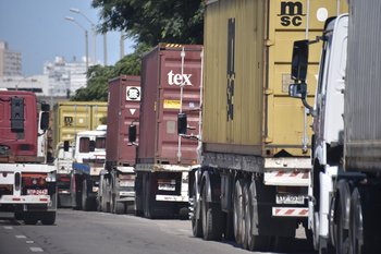 La ITPC denuncia que en el sector hay una sobrecarga de camiones.