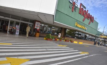 En Uruguay hay cinco cadenas de supermercados de peso, según el MEF. 