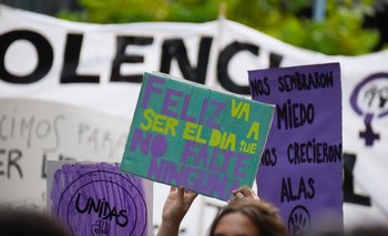 Marcha del Día de la Mujer en Montevideo