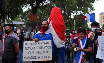 Paraguayos indignados con la política que lleva adelante el gobierno