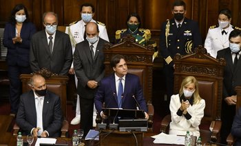 Luis Lacalle Pou rinde cuentas ante la Asamblea General en el Parlamento