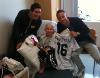 Sacha Klejstan le dio su camiseta a un niño que luchaba contra el cáncer en 2010 y este sábado lo enfrentó en la MLS e intercambiaron casacas