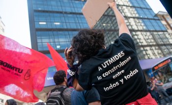 Archivo, marzo de 2022: Protesta del sindicato Utmides frente a la sede del Ministerio de Desarrollo Social
