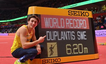 Duplantis y su nuevo récord mundial: 6,20 m