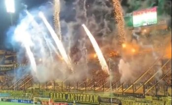 Fuegos artificiales y el tuit de Peñarol