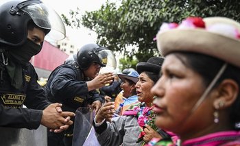 Luego de tres meses en el cargo, Boluarte no logra detener las masivas protestas que se dan en todo el país y que dejaron más de 60 muertos por la violencia de la respuesta policial