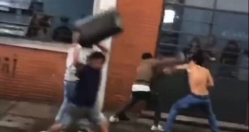 Imágenes de la pelea generalizada entre estudiantes en el liceo Manuel Rosé de Las Piedras