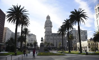 Uruguay busca convertirse en un hub de innovación a través de alivios tributarios. (Foto: Plaza Independencia, archivo) 