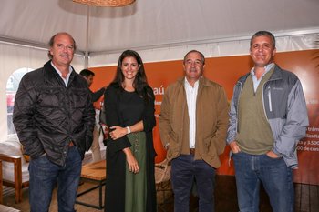 Agustin Tafernaberry, Lucia Cabanas, Valentin Martinez y Roberto Ferber
