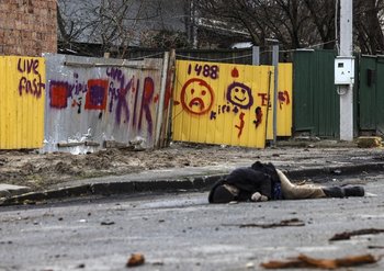 Los locales denuncian que los rusos no dejaban levantar los cadáveres de las calles