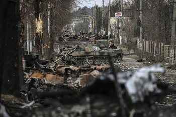 La oficina de derechos humanos de Naciones Unidas ha confirmado la muerte de más de 1.600 civiles en Ucrania, varios de ellos encontrados en la ciudad de Bucha tras la ofensiva rusa