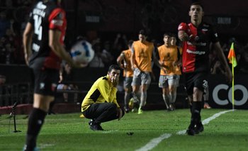 Mauricio Larriera en la derrota de Peñarol ante Colón de Santa Fe en el estreno de la Copa Libertadores