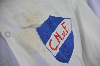 Muestra por los 120 años de la camiseta blanca de Nacional