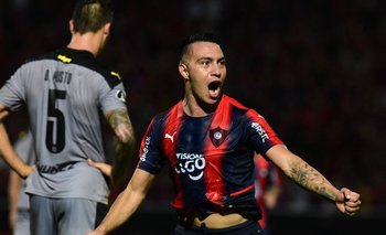 Ángel Cardozo Lucena celebra su gol