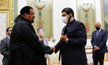 El encuentro entre Seagal y Maduro fue en el palacio presidencial de Miraflores