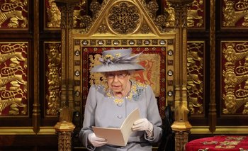 La reina Isabel espera su nieto número doce