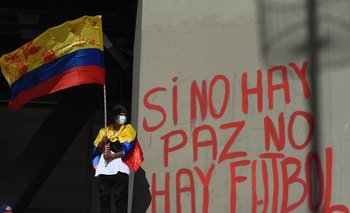 Protestas en los alrededores del estadio El Campín de Bogotá