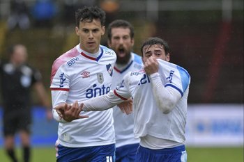 Alfonso Trezza convirtió el tercero para Nacional, su primer gol en el medio local para el bolso