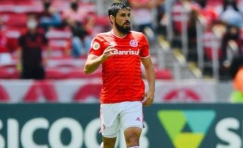 El uruguayo Bruno Méndez deberá volver a Corinthians 