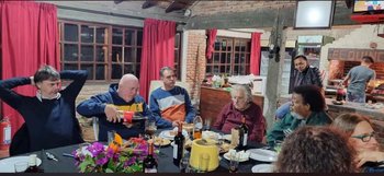 Mujica volvió a celebrar su cumpleaños en el Quincho de Varela luego de dos años