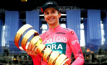 Hindley sucede a Bernal y Australia logra su primer título en el Giro