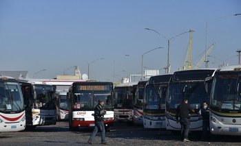 Foto de archivos. Ómnibus interdepartamentales en la Terminal Río Branco, en Montevideo