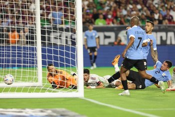 El gol de Uruguay